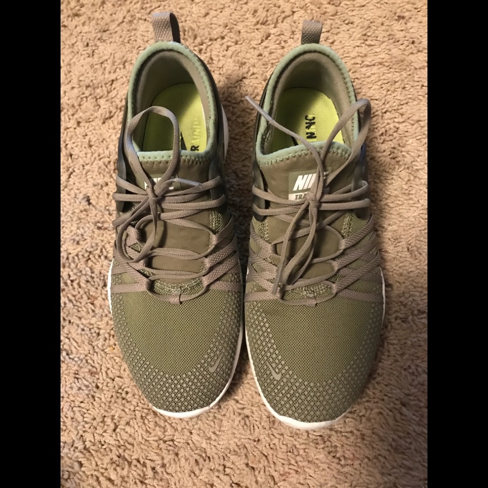 Nike Free TR 7